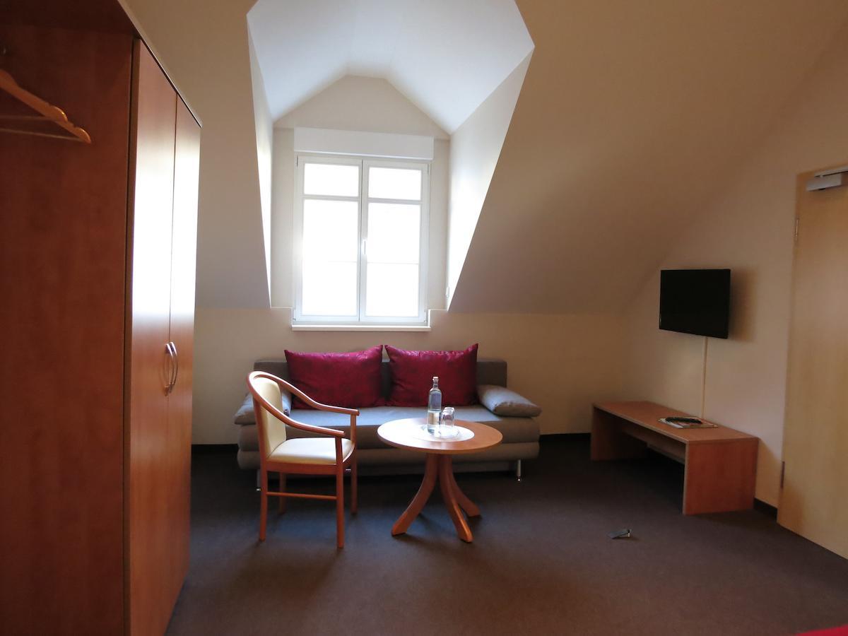 Gaestehaus "Auszeit" Burgschwalbach Ruang foto